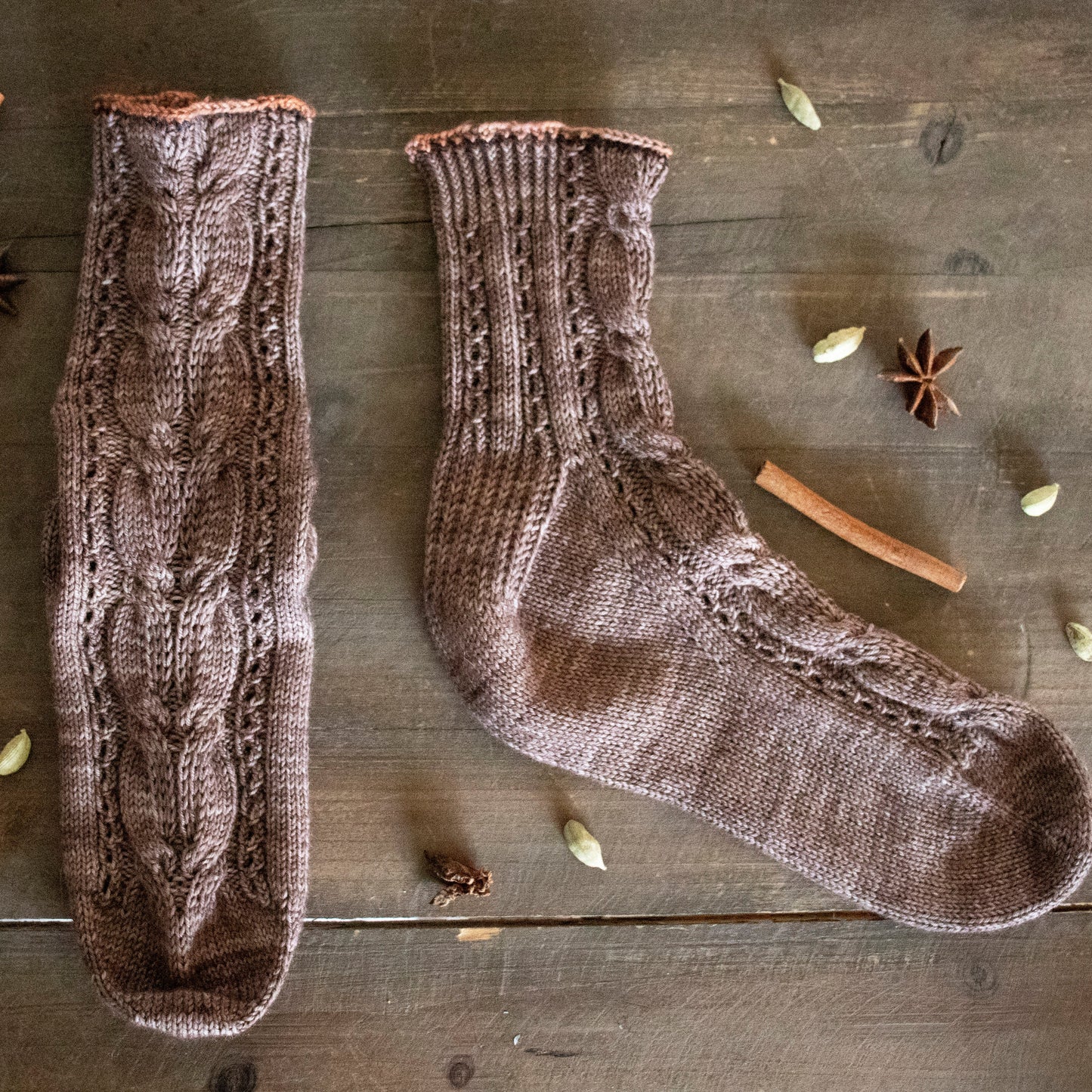Hot Chocolate Socks _ 日本語パターン